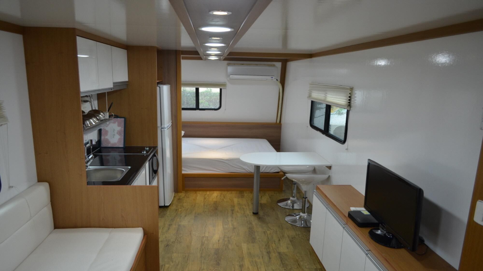 Seogwipo Pyoseoncaravan