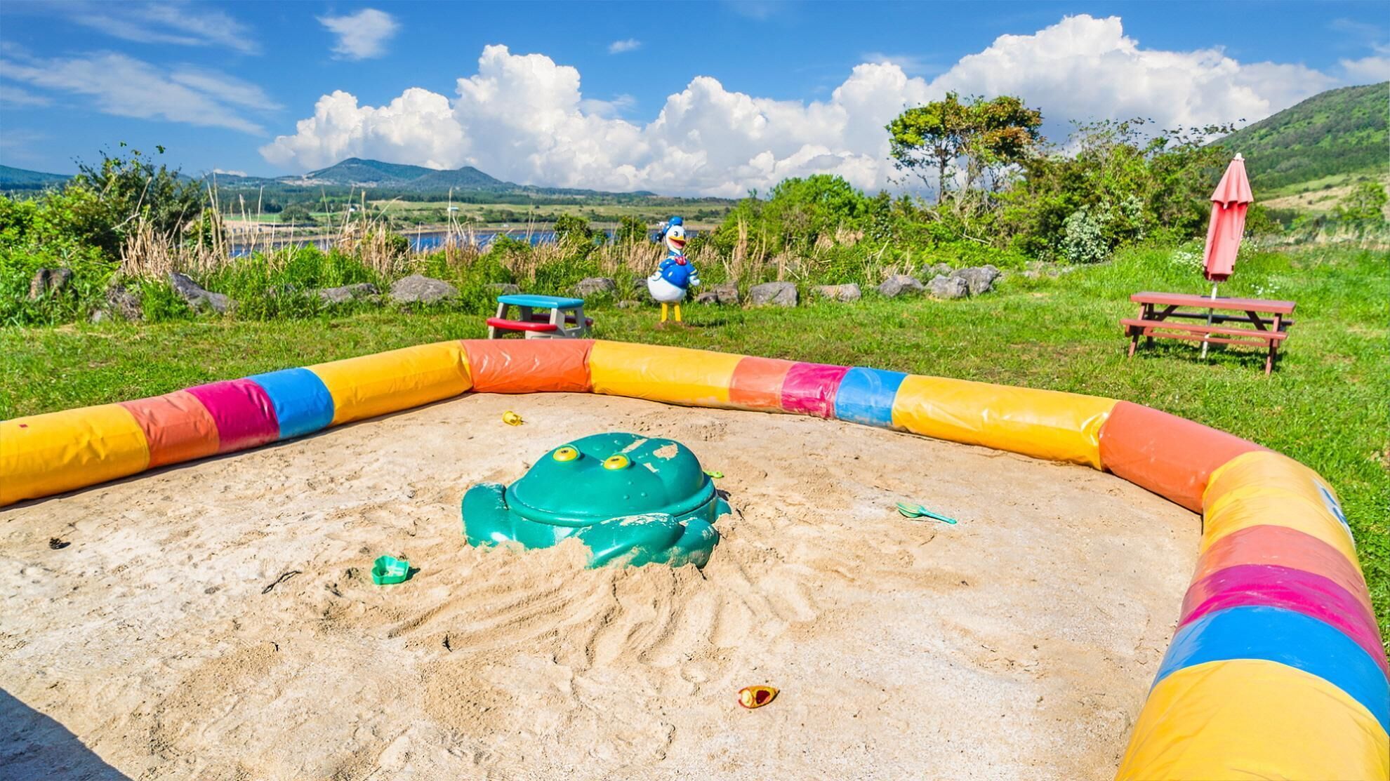 Seogwipo Sangsangnamu Kiz Pension