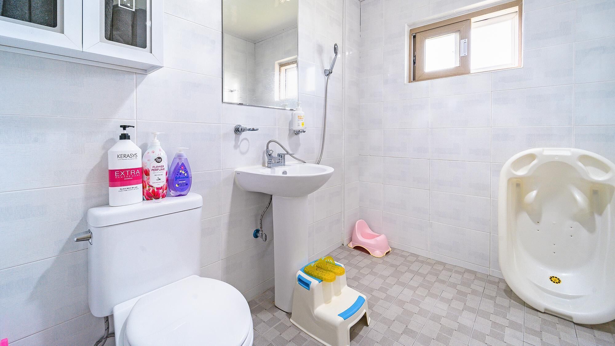 Seogwipo Sangsangnamu Kiz Pension