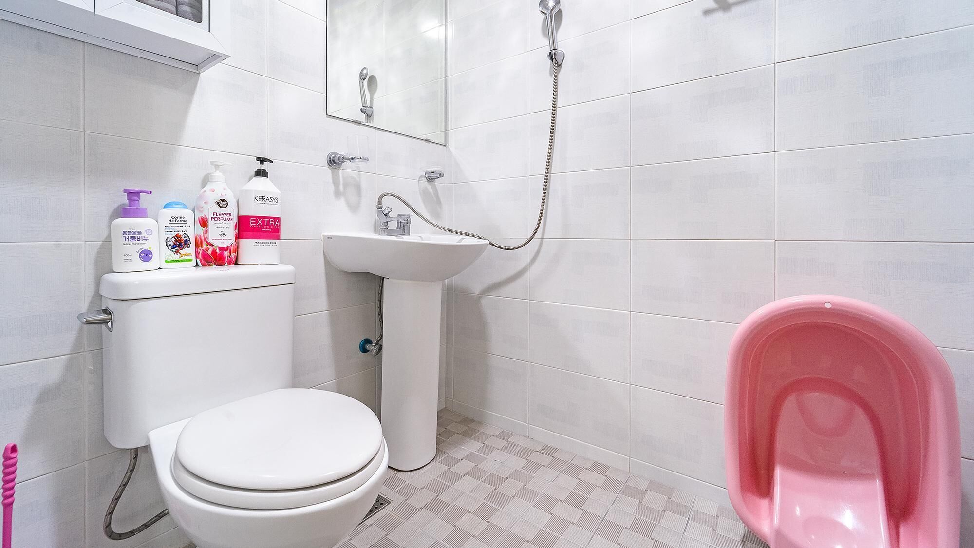 Seogwipo Sangsangnamu Kiz Pension