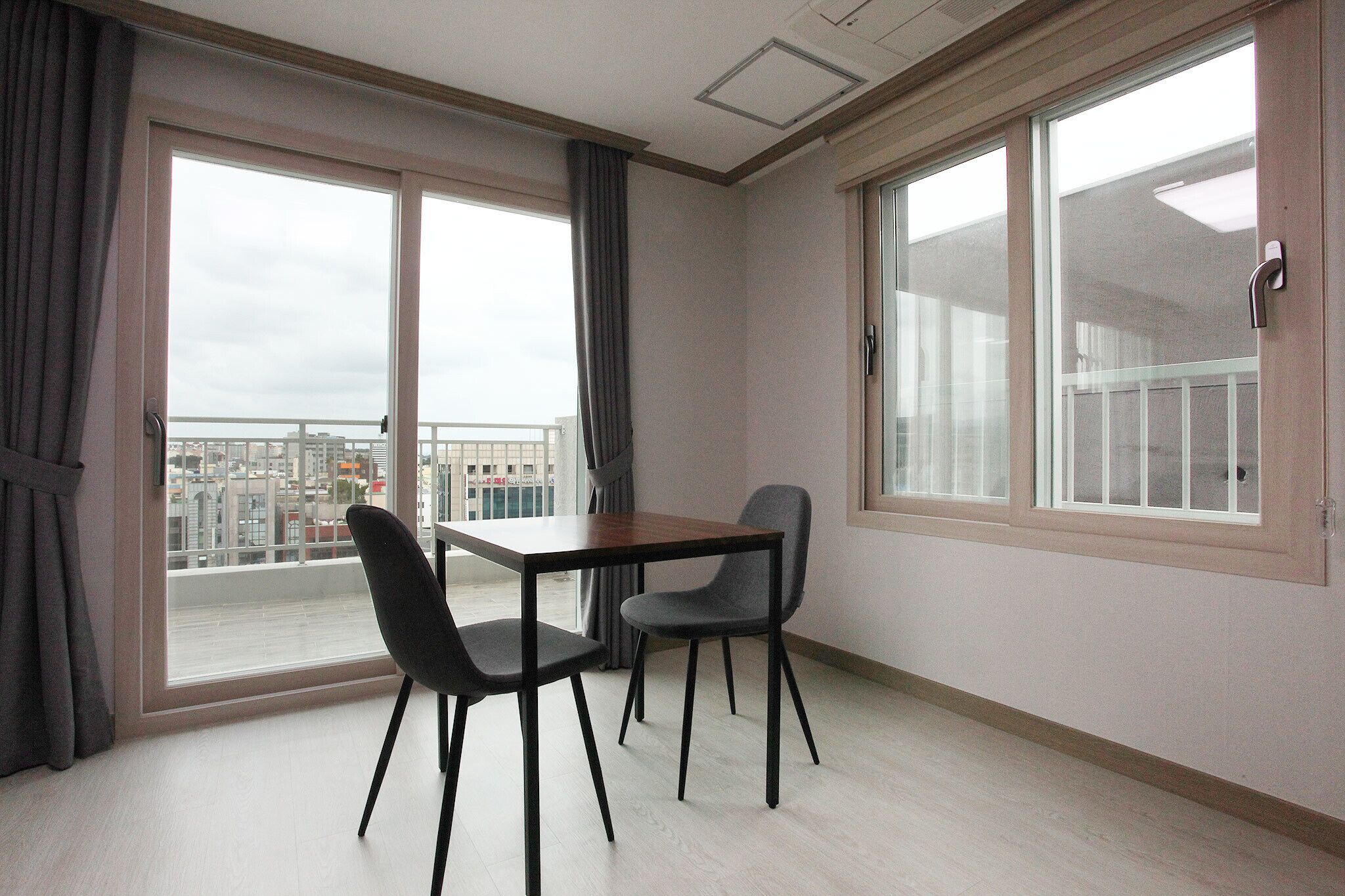 Seogwipo Seohyun Hotel
