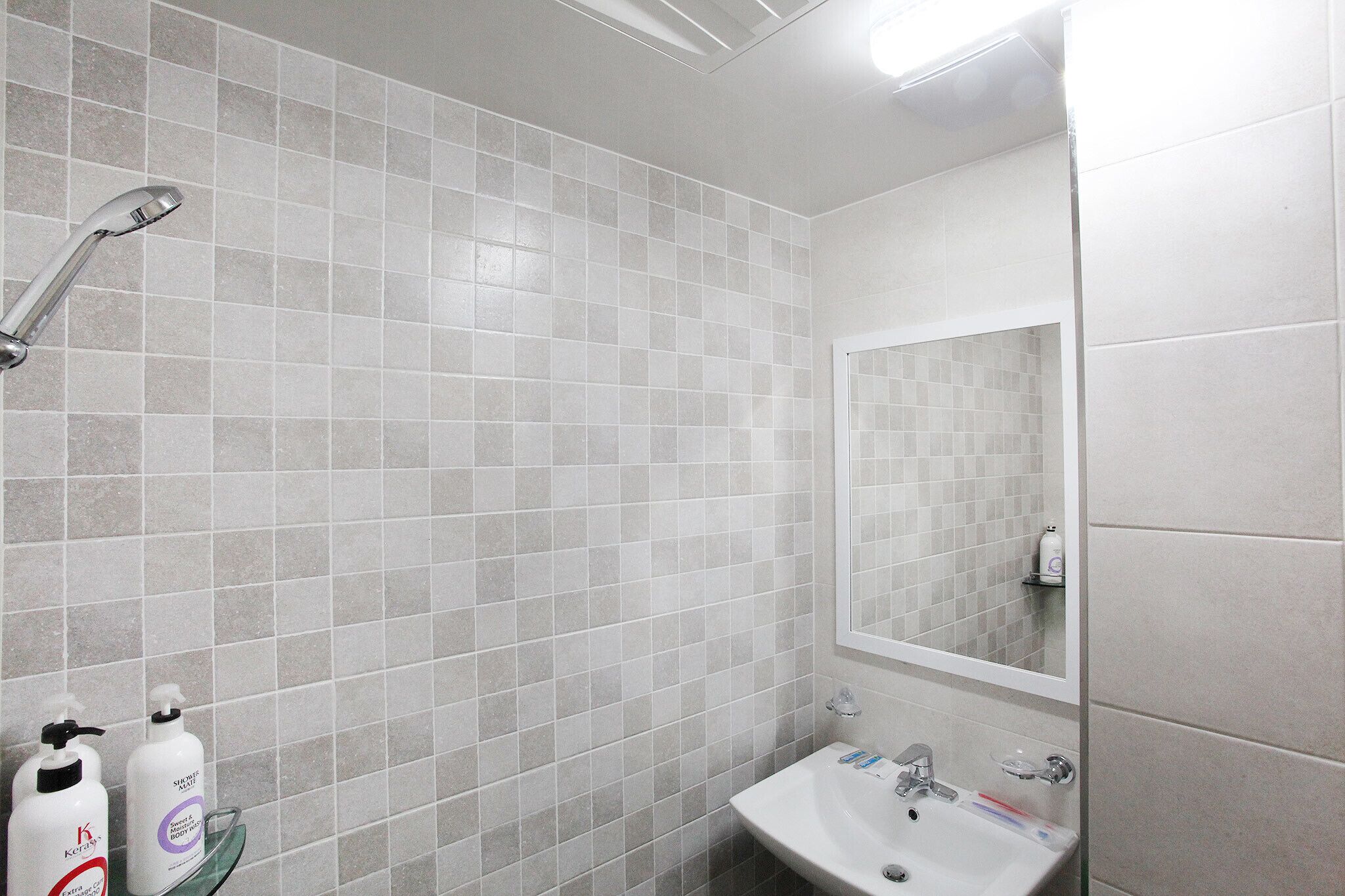 Seogwipo Seohyun Hotel