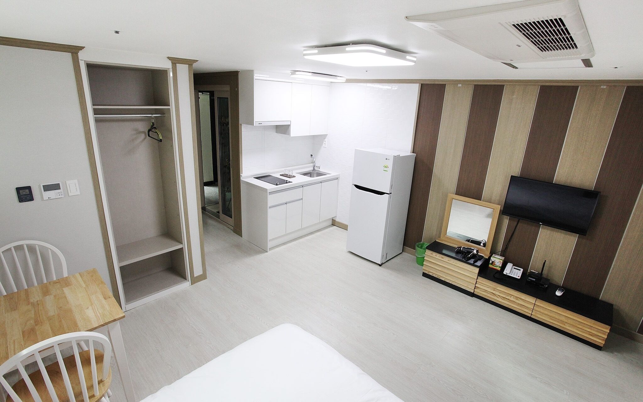 Seogwipo Seohyun Hotel