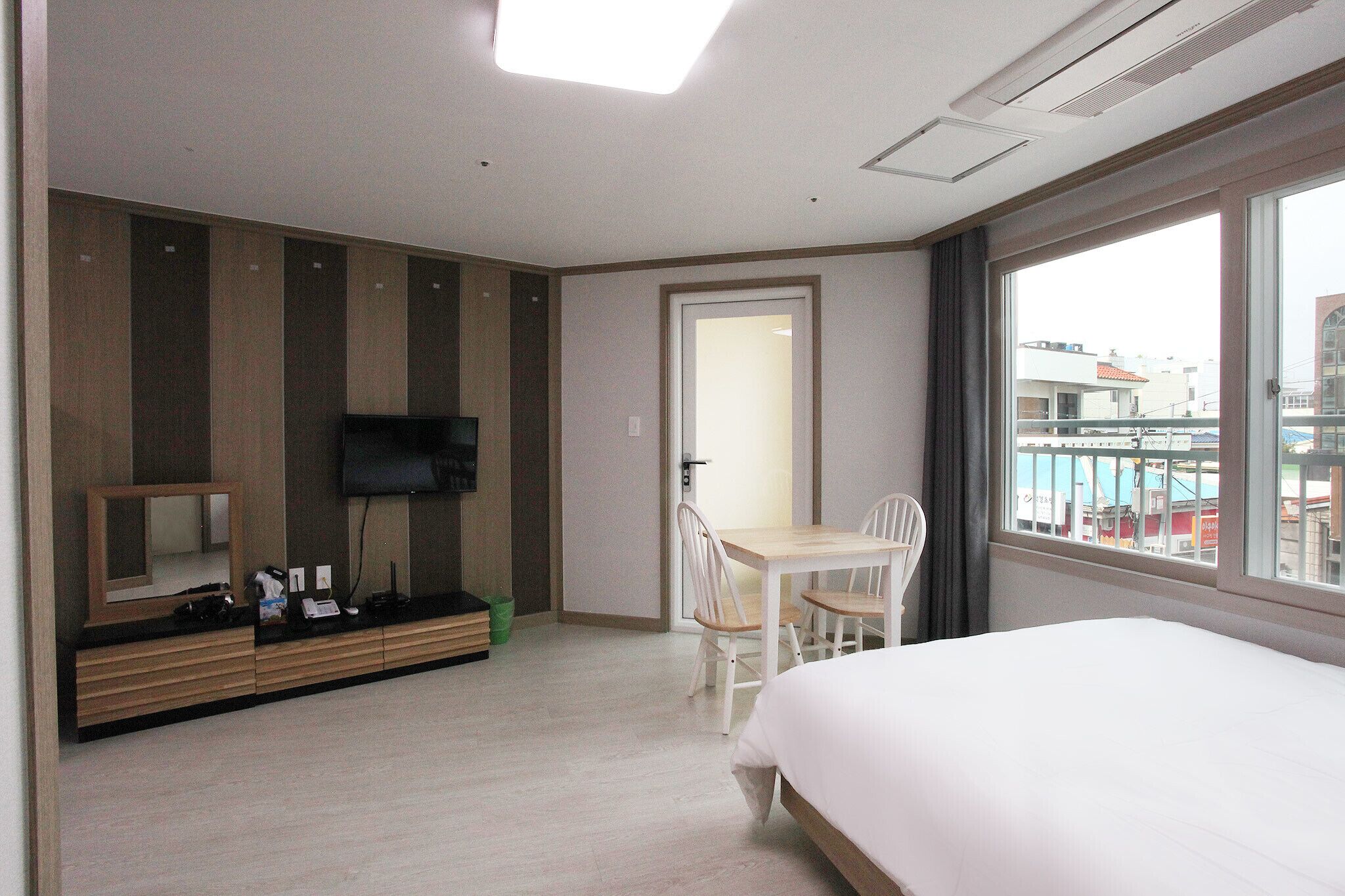 Seogwipo Seohyun Hotel