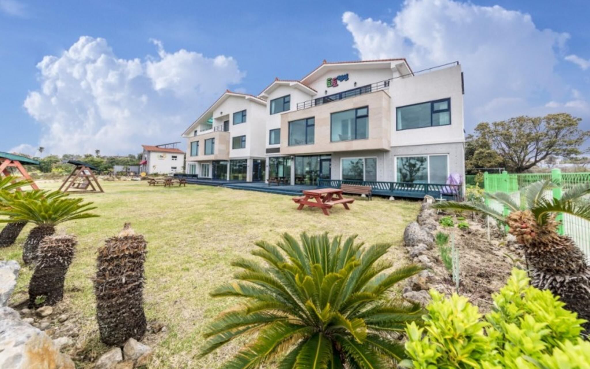 Seogwipo Toto Pension