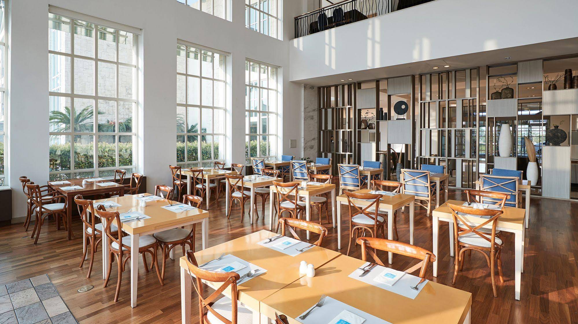 The Suites Hotel Jeju