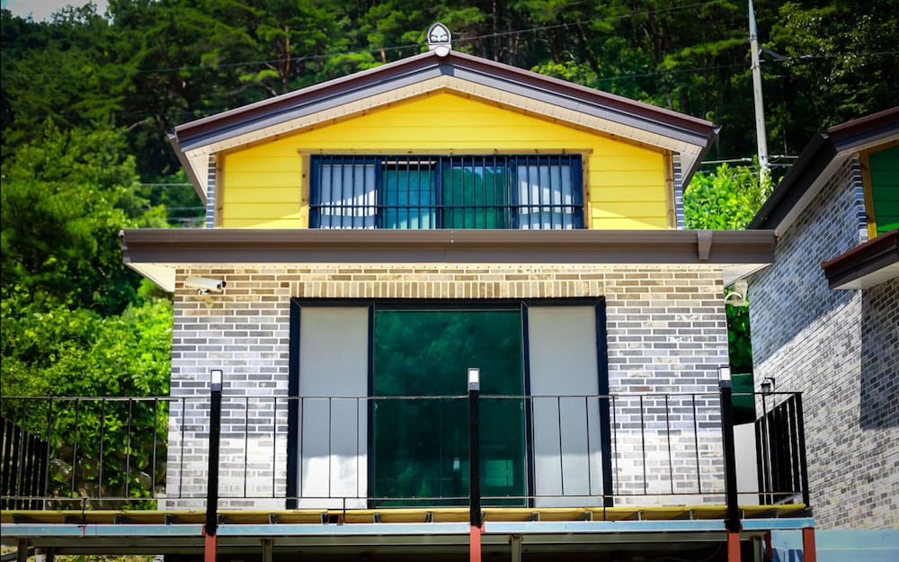 Pocheon Stream Pension