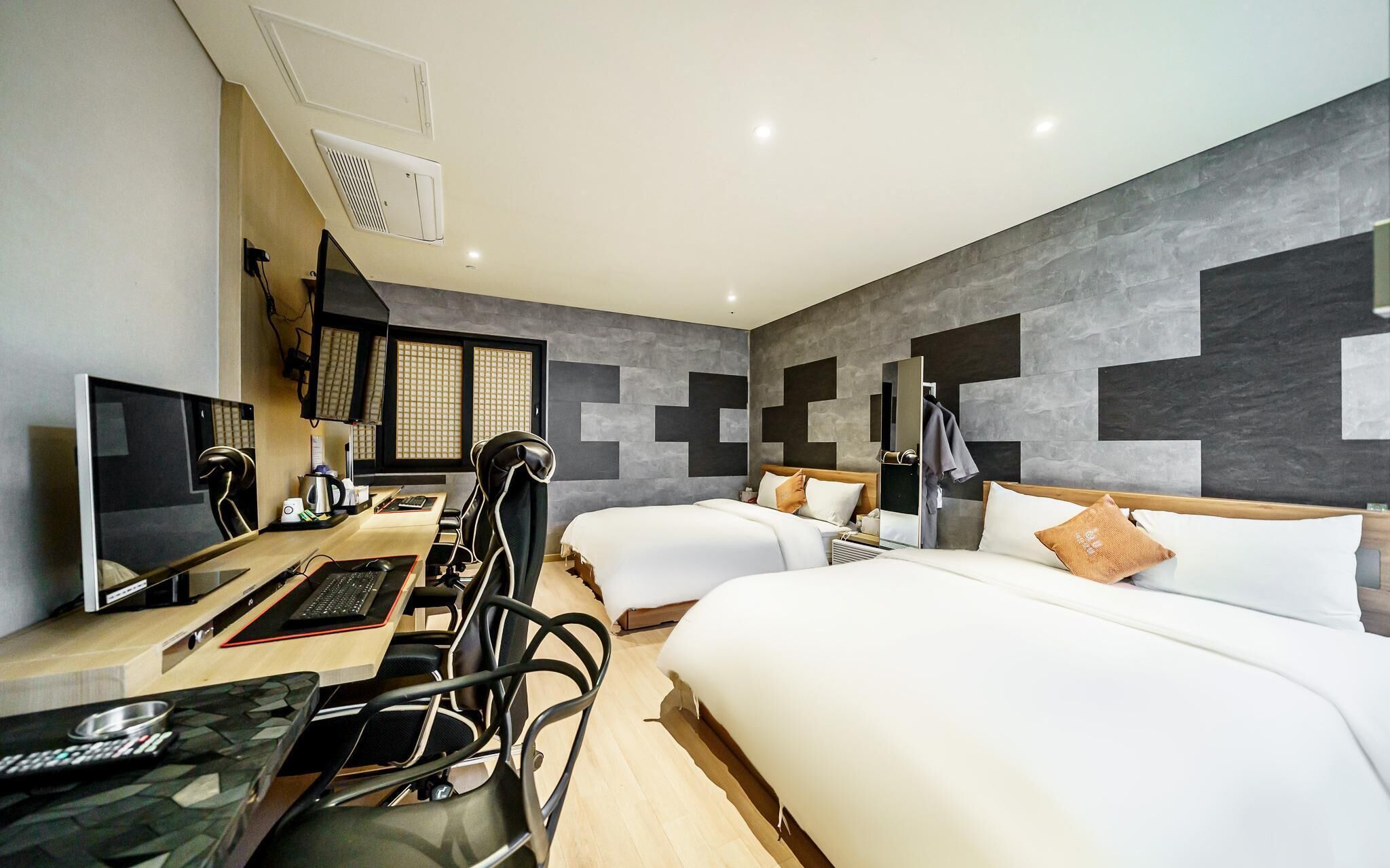 Bundang Hotel and U