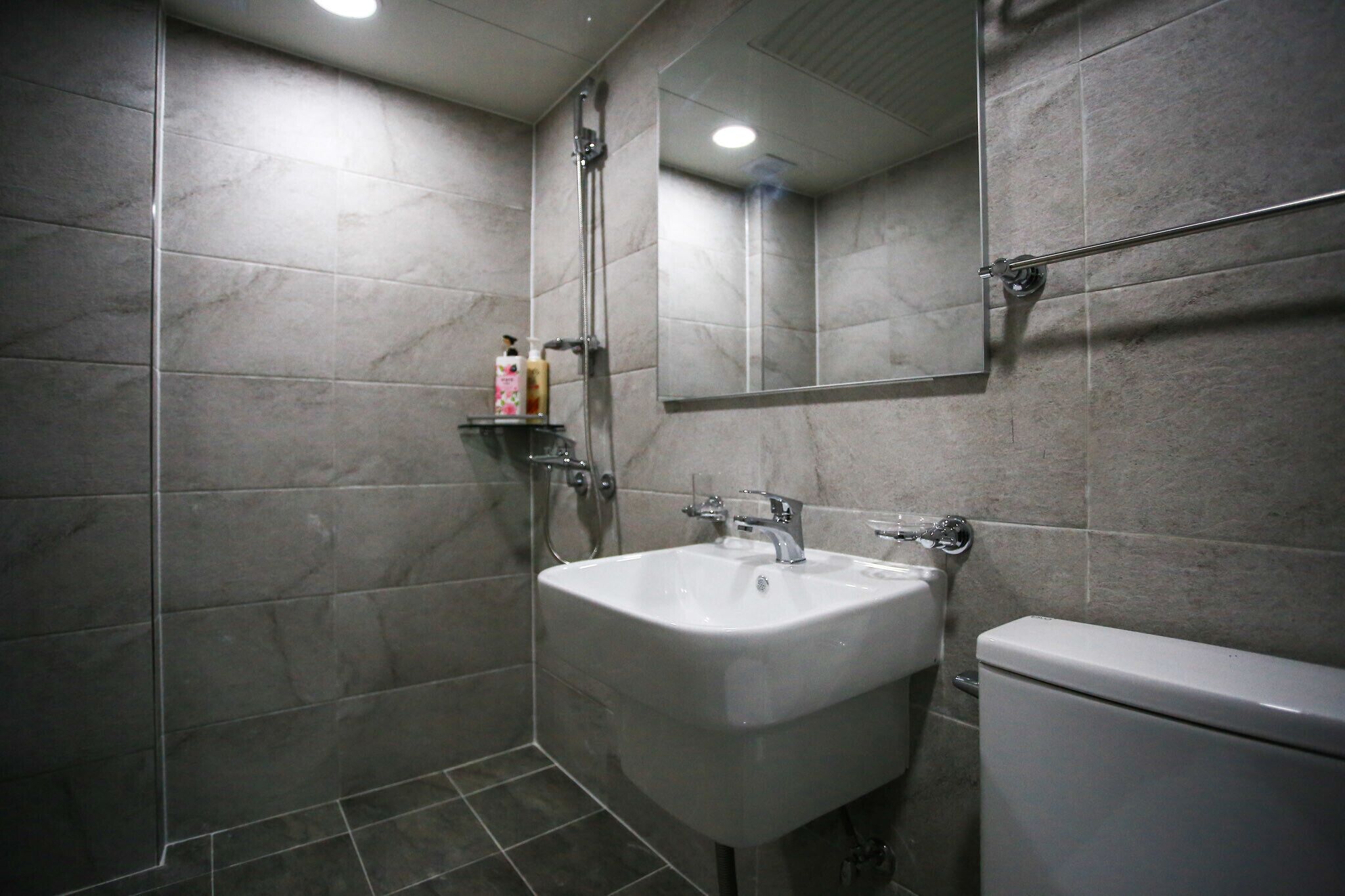 Seongnam Moran Hotel 3151
