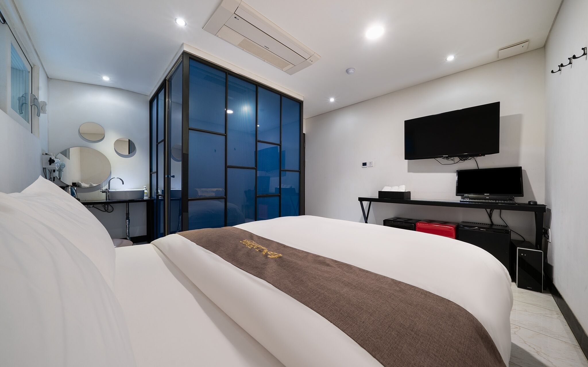 Taereung Leblanc Hotel