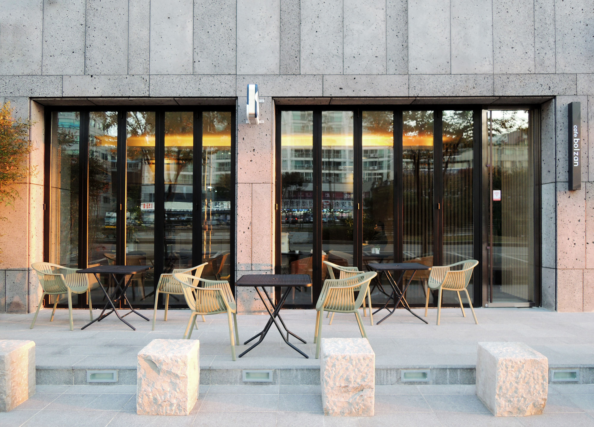 Vine Hotel