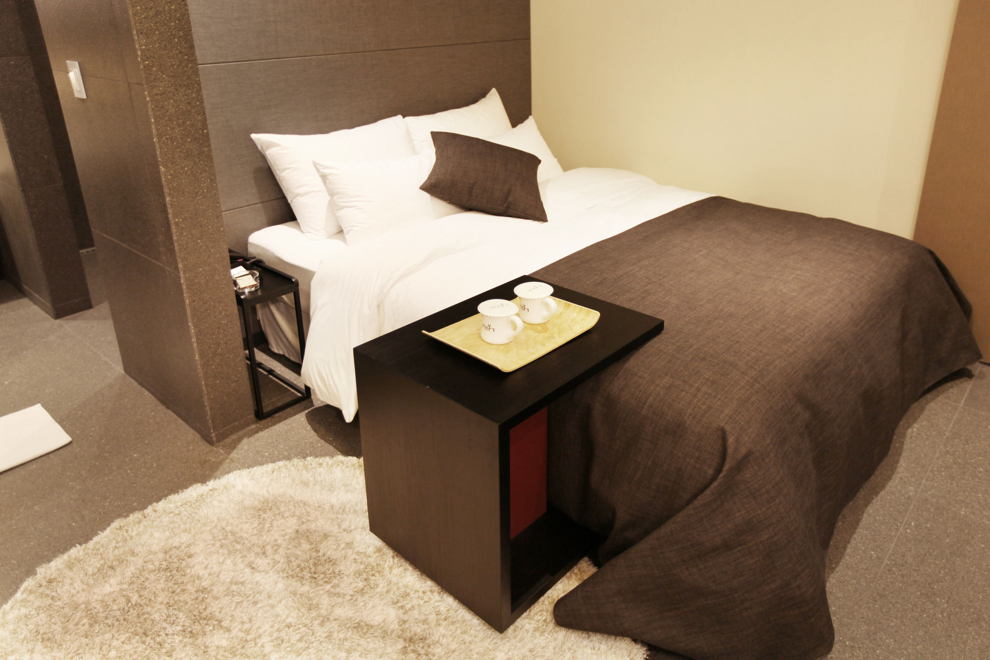 Vine Hotel