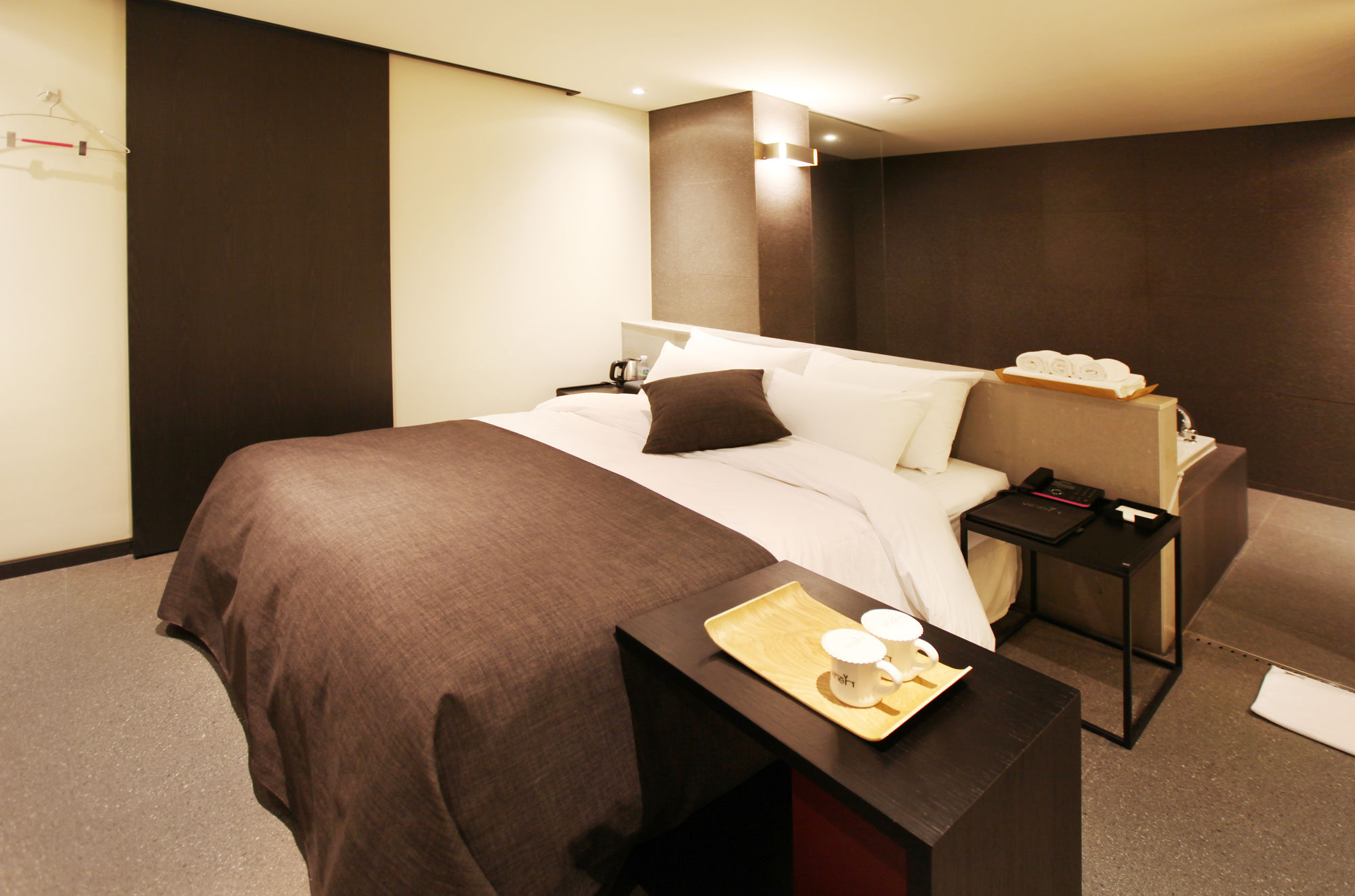 Vine Hotel