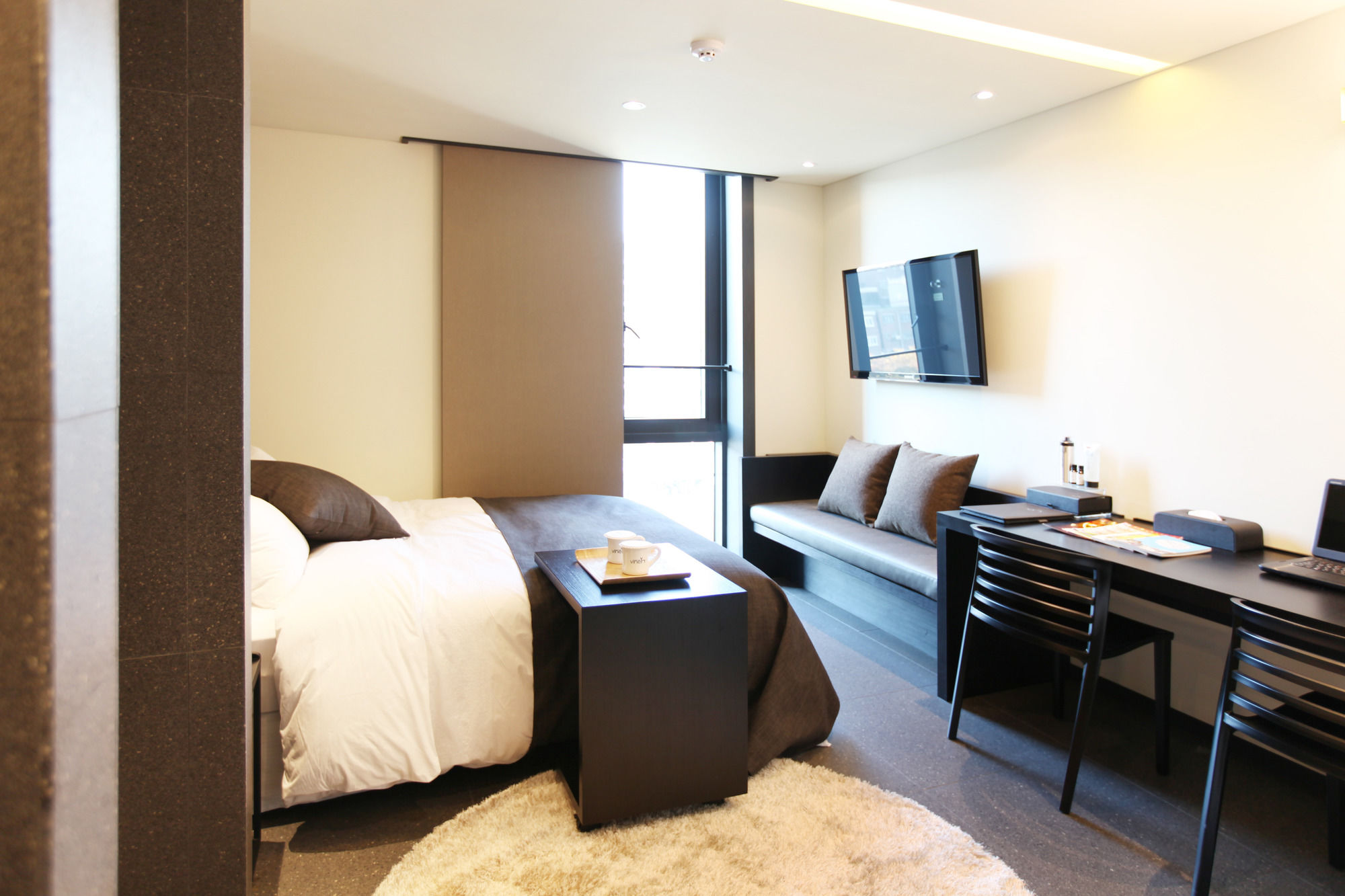 Vine Hotel
