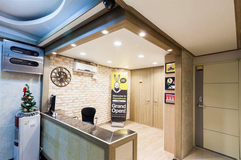 24 Guesthouse Edae