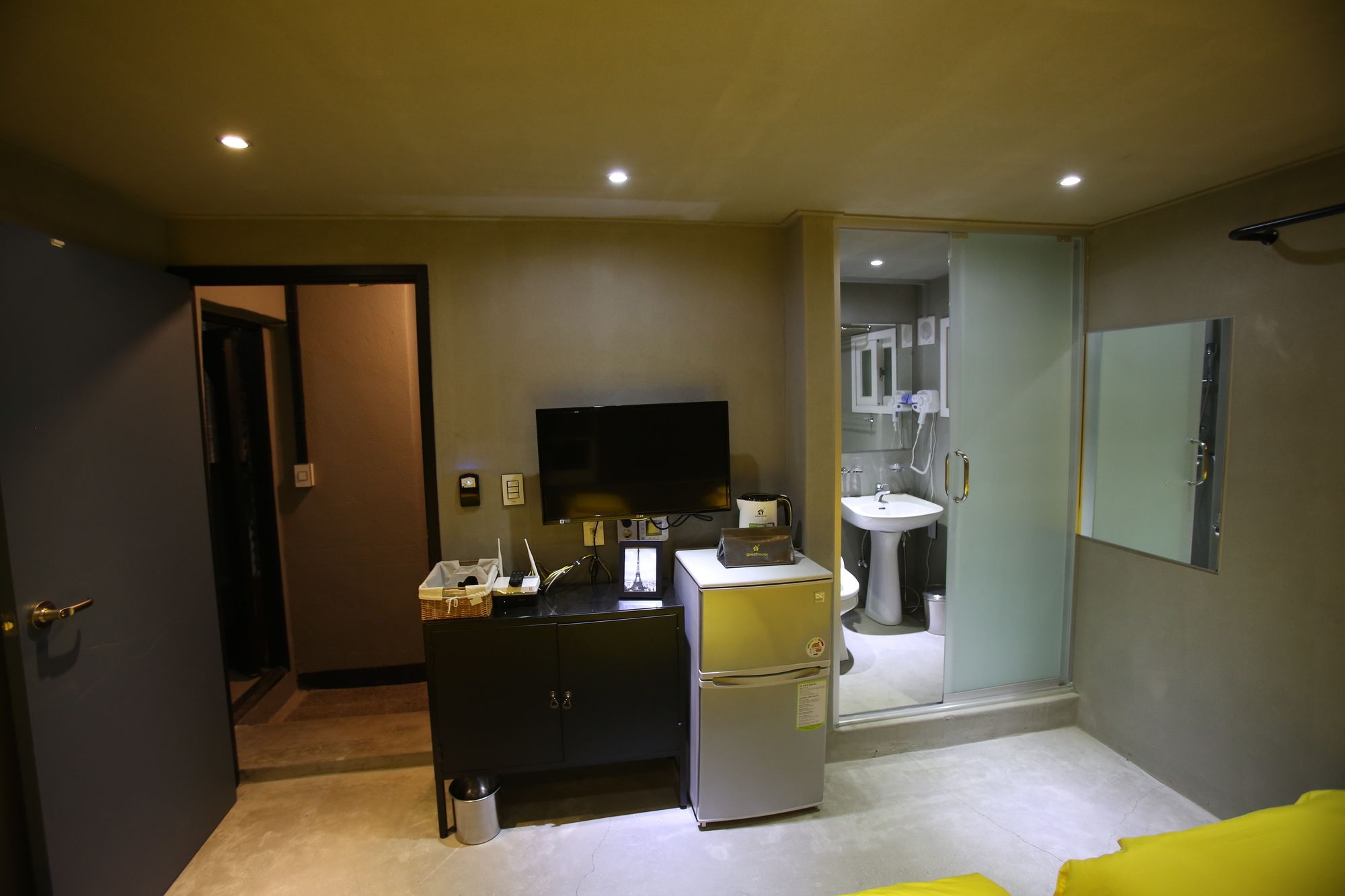24 Guesthouse Garosu-gil (Gangnam)