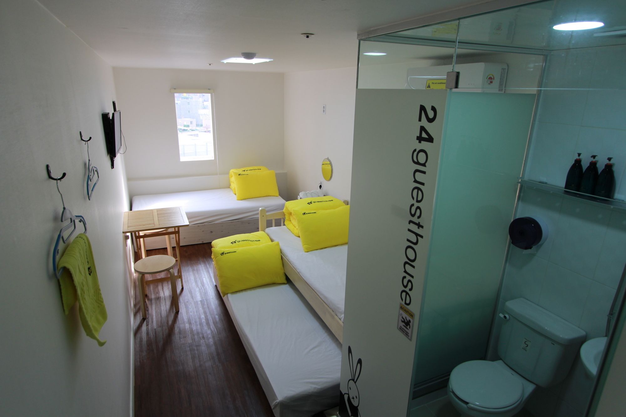 24 Guesthouse Myeongdong Town
