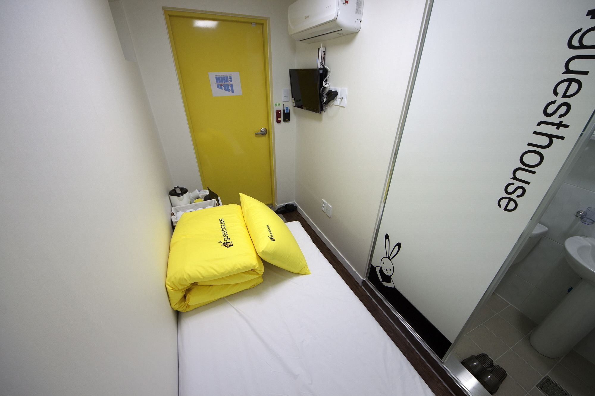 24 Guesthouse Myeongdong Town