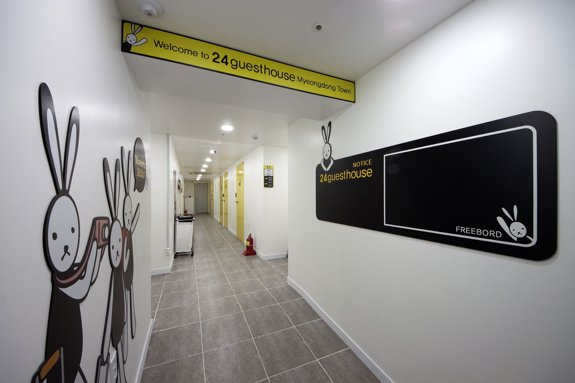 24 Guesthouse Myeongdong Town