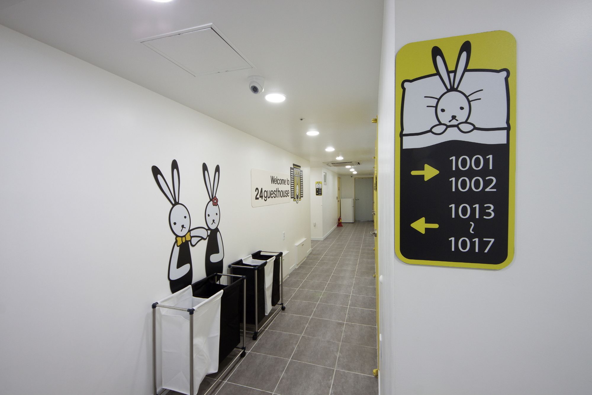 24 Guesthouse Myeongdong Town