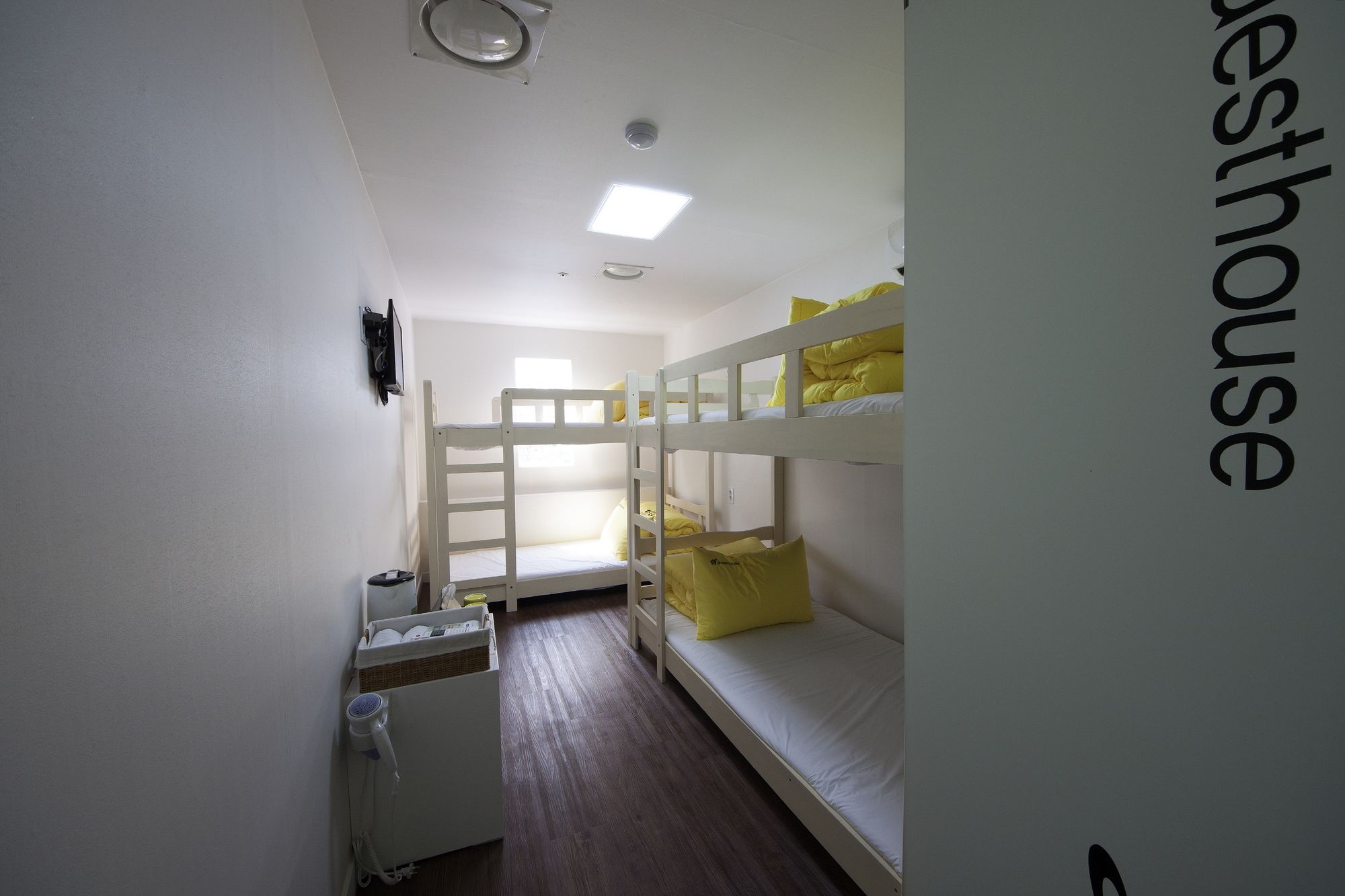 24 Guesthouse Myeongdong Town