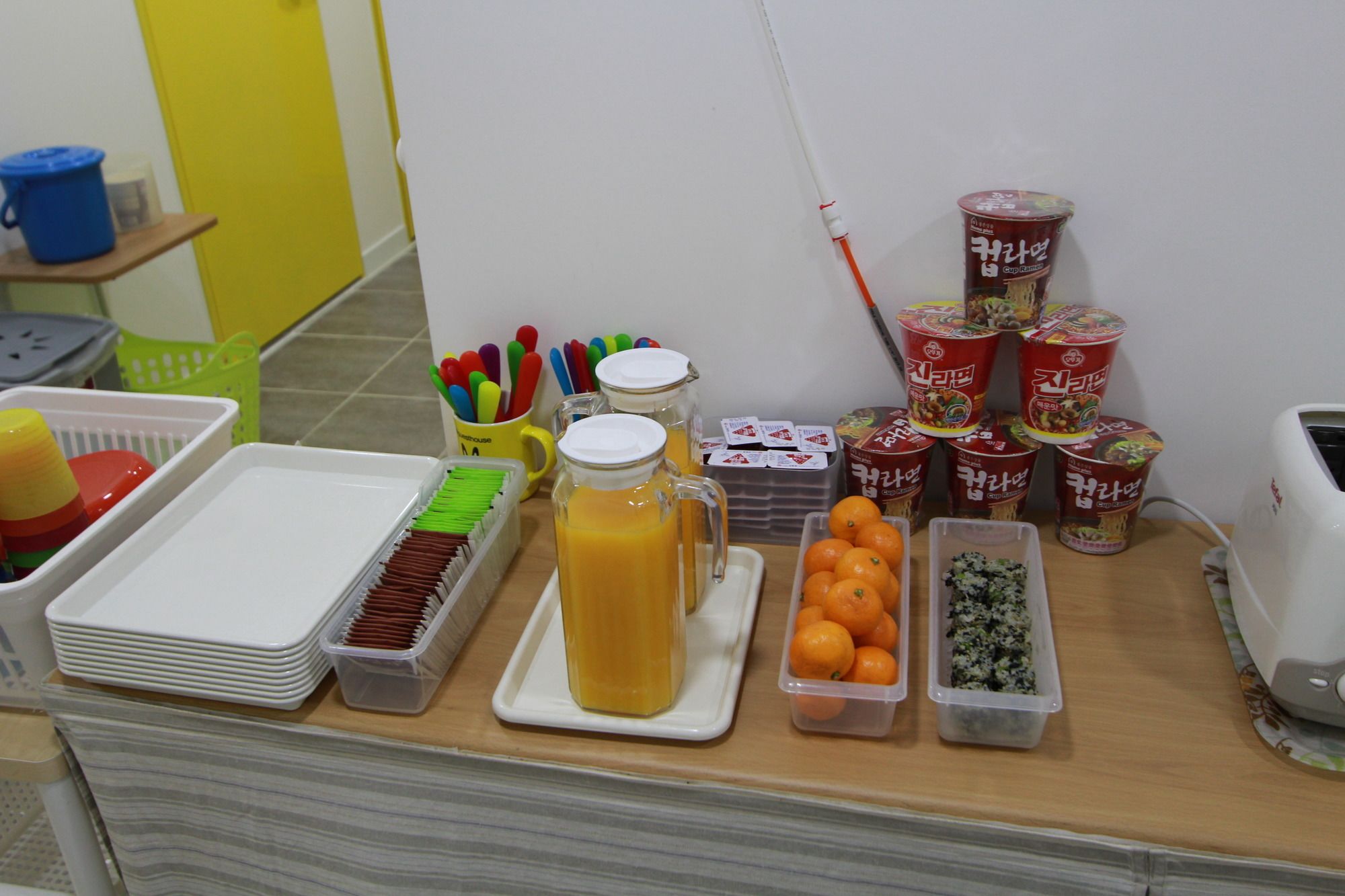 24 Guesthouse Myeongdong Town