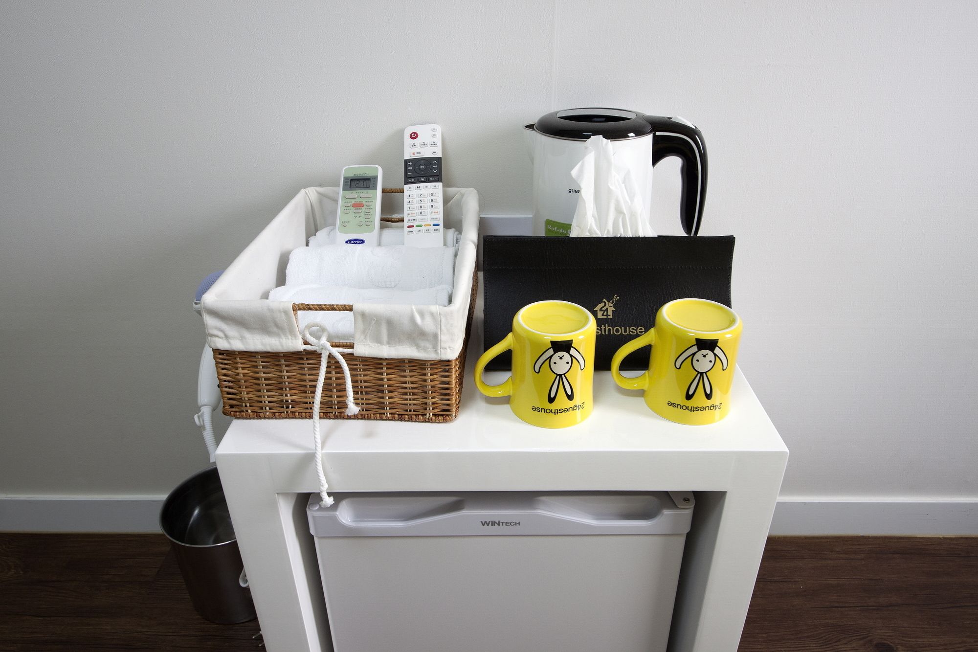 24 Guesthouse Myeongdong Town