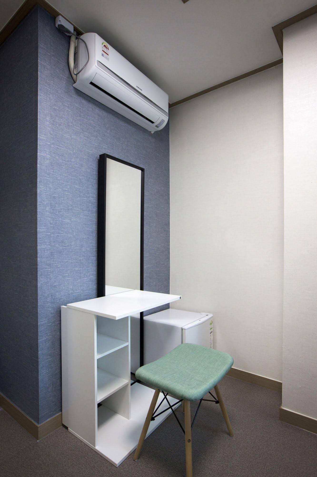 24 Guesthouse Sinchon