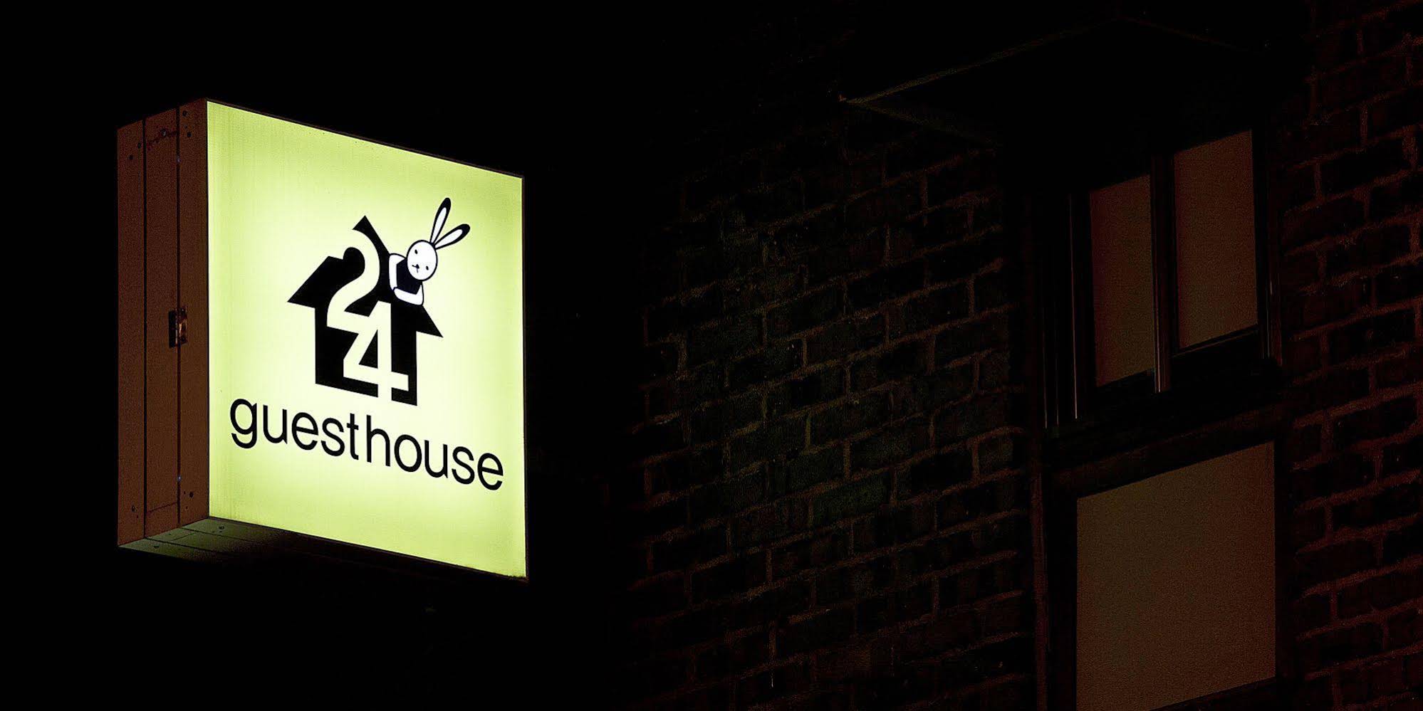 24 Guesthouse Sinchon