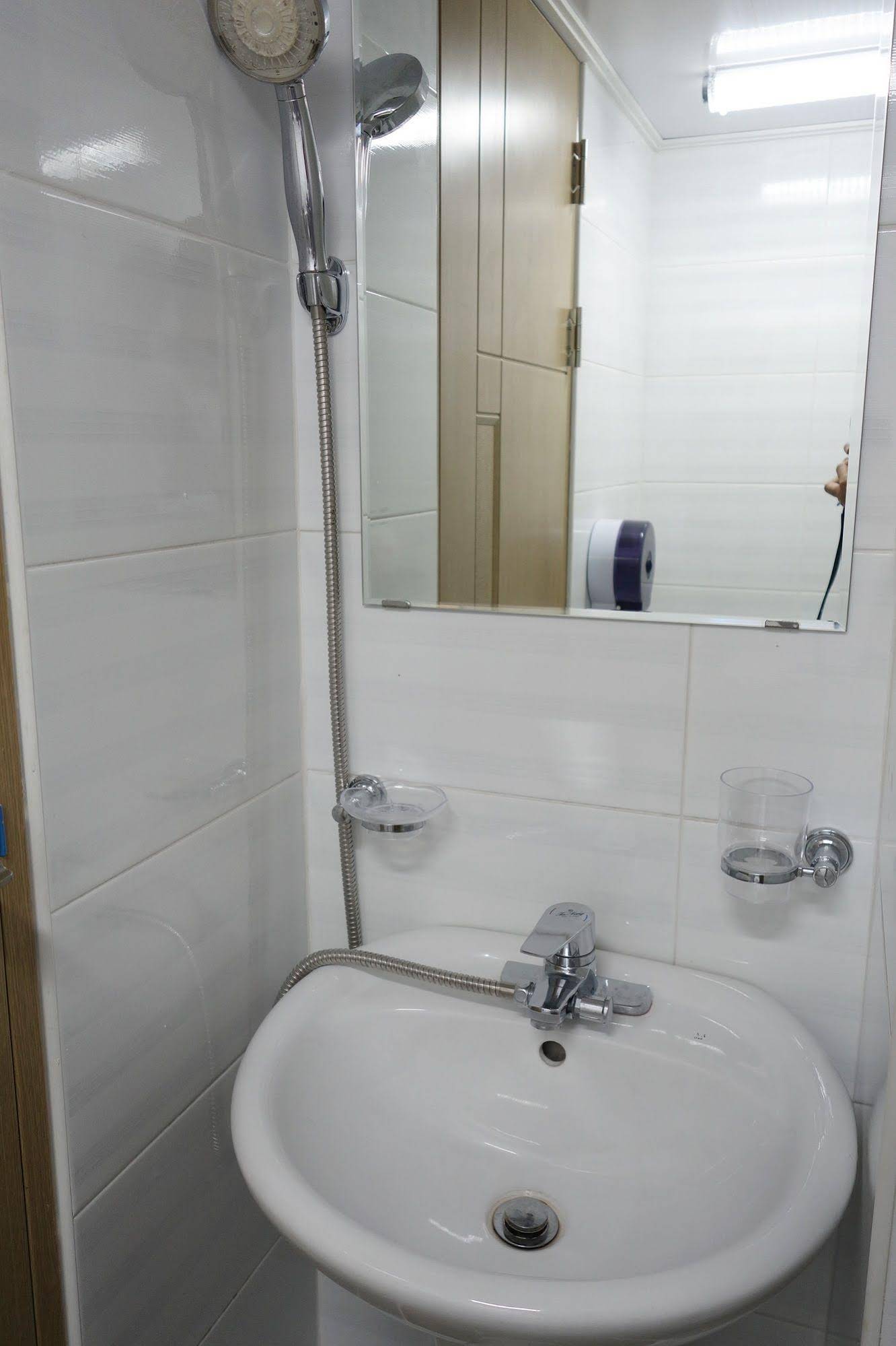 24 Guesthouse Sinchon