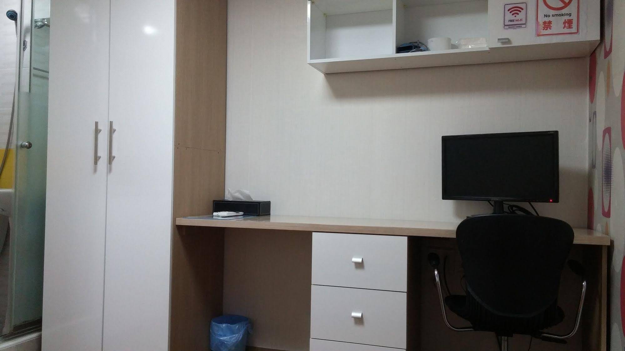 24 Guesthouse Sinchon