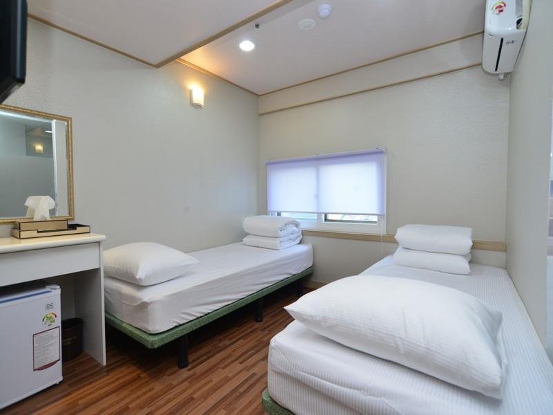 2u Guesthouse