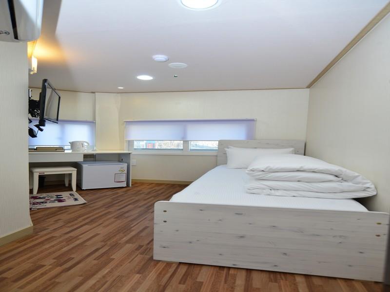 2u Guesthouse