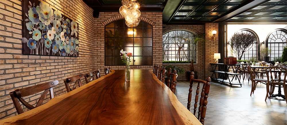 9 Brick Hotel