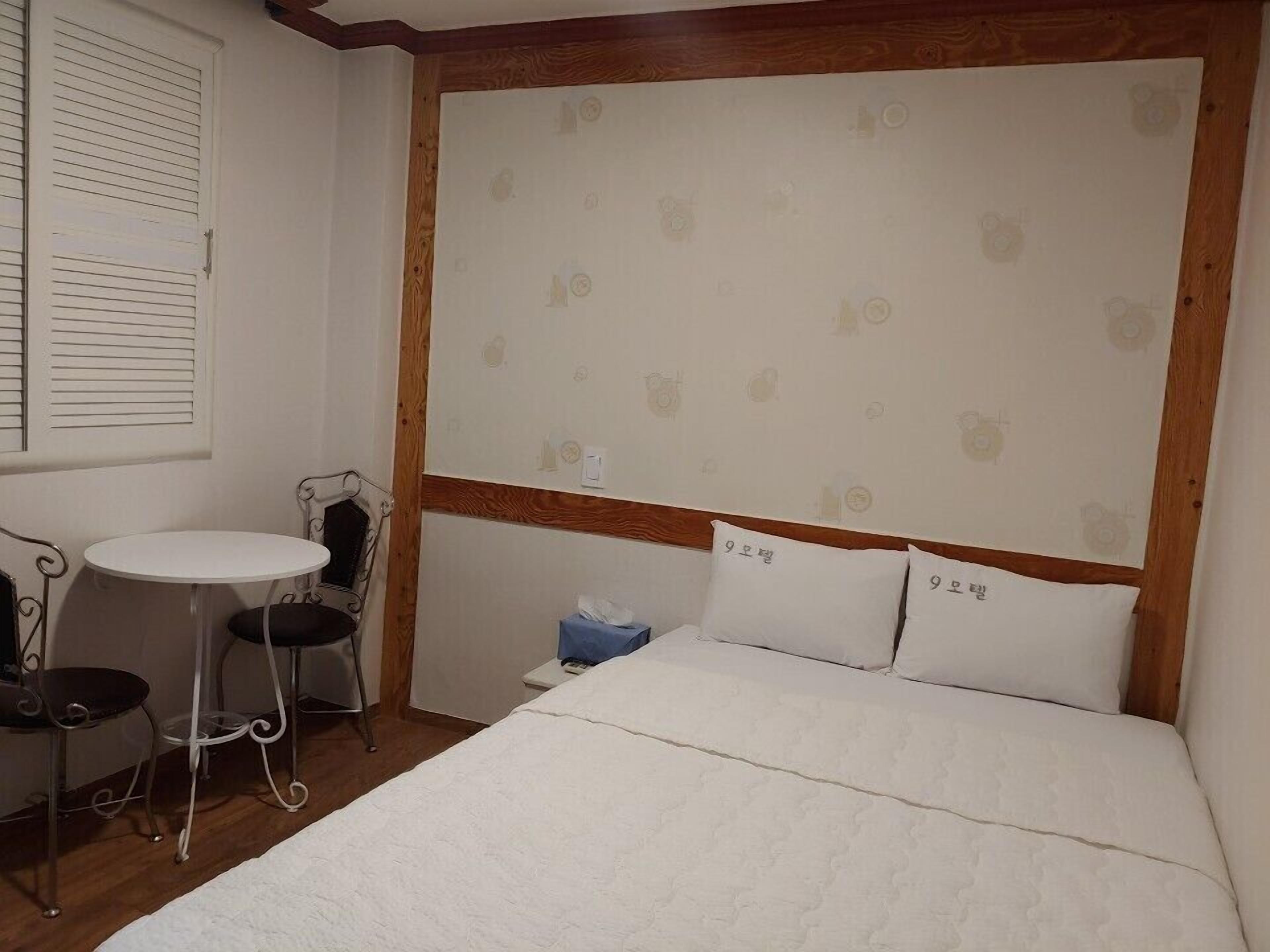9 Motel