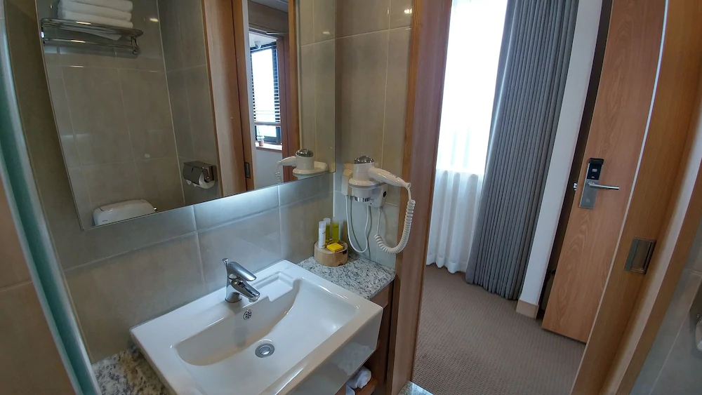 Acube Hotel