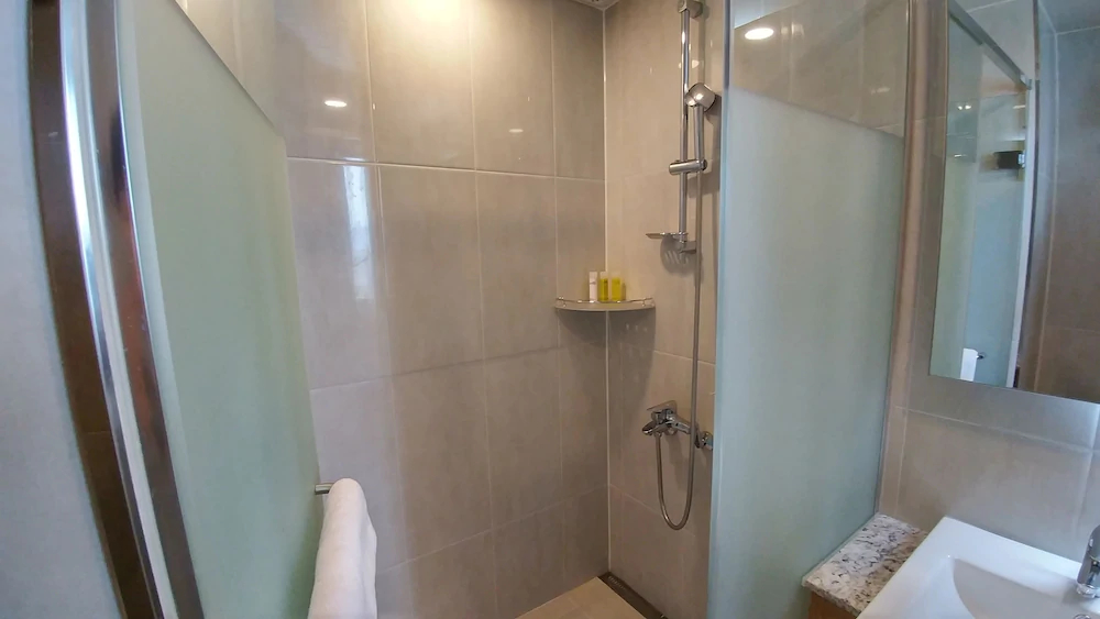 Acube Hotel