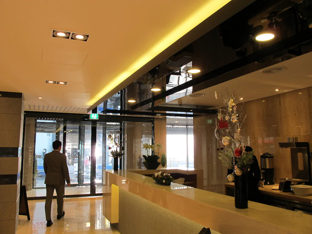 Acube Hotel
