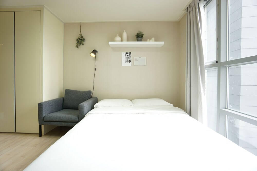 Alice Apartment