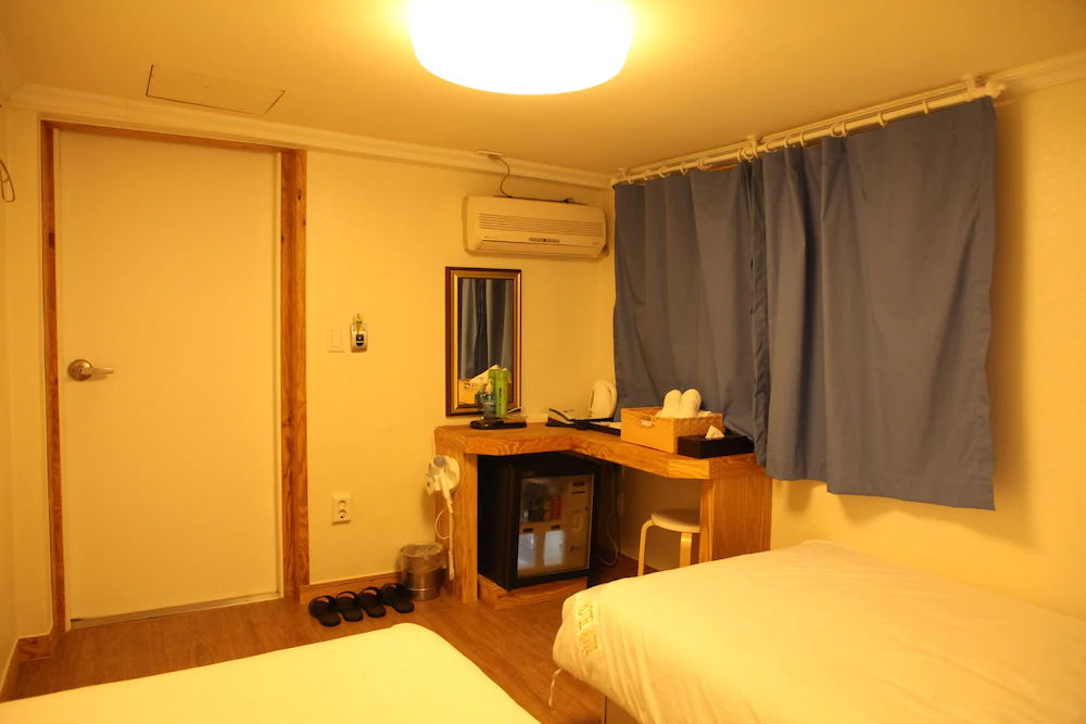 Atti Guesthouse