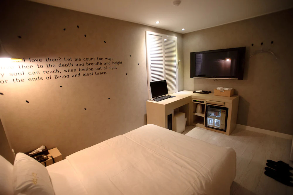 Atti Guesthouse