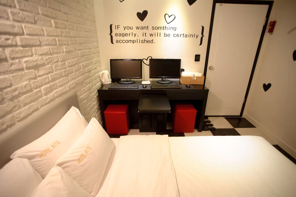 Atti Guesthouse