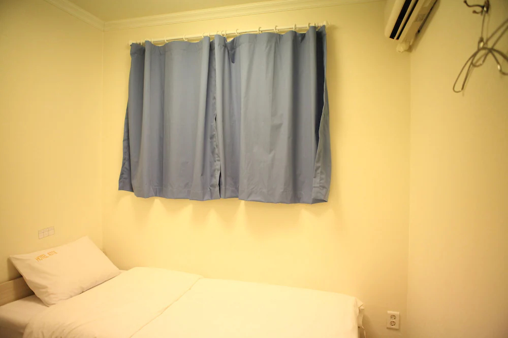 Atti Guesthouse