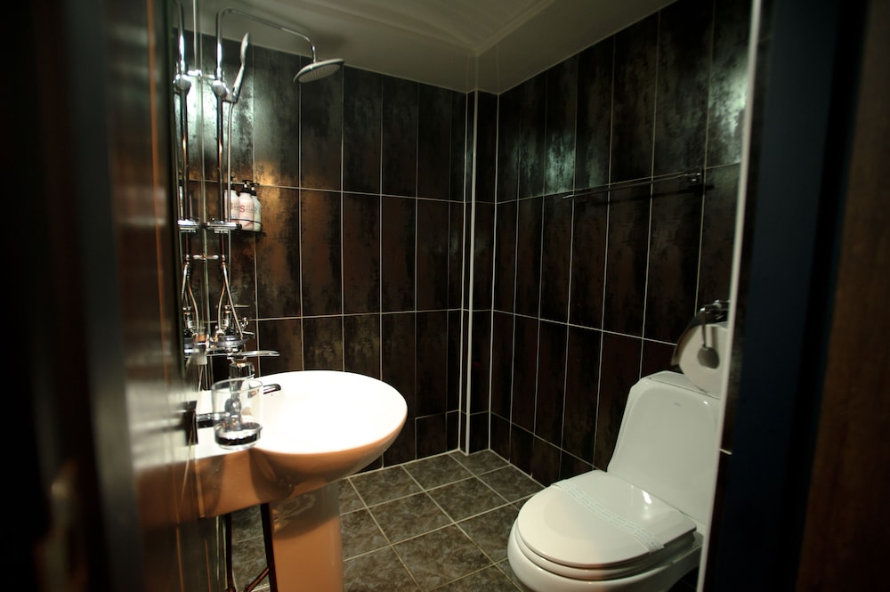 Atti Guesthouse