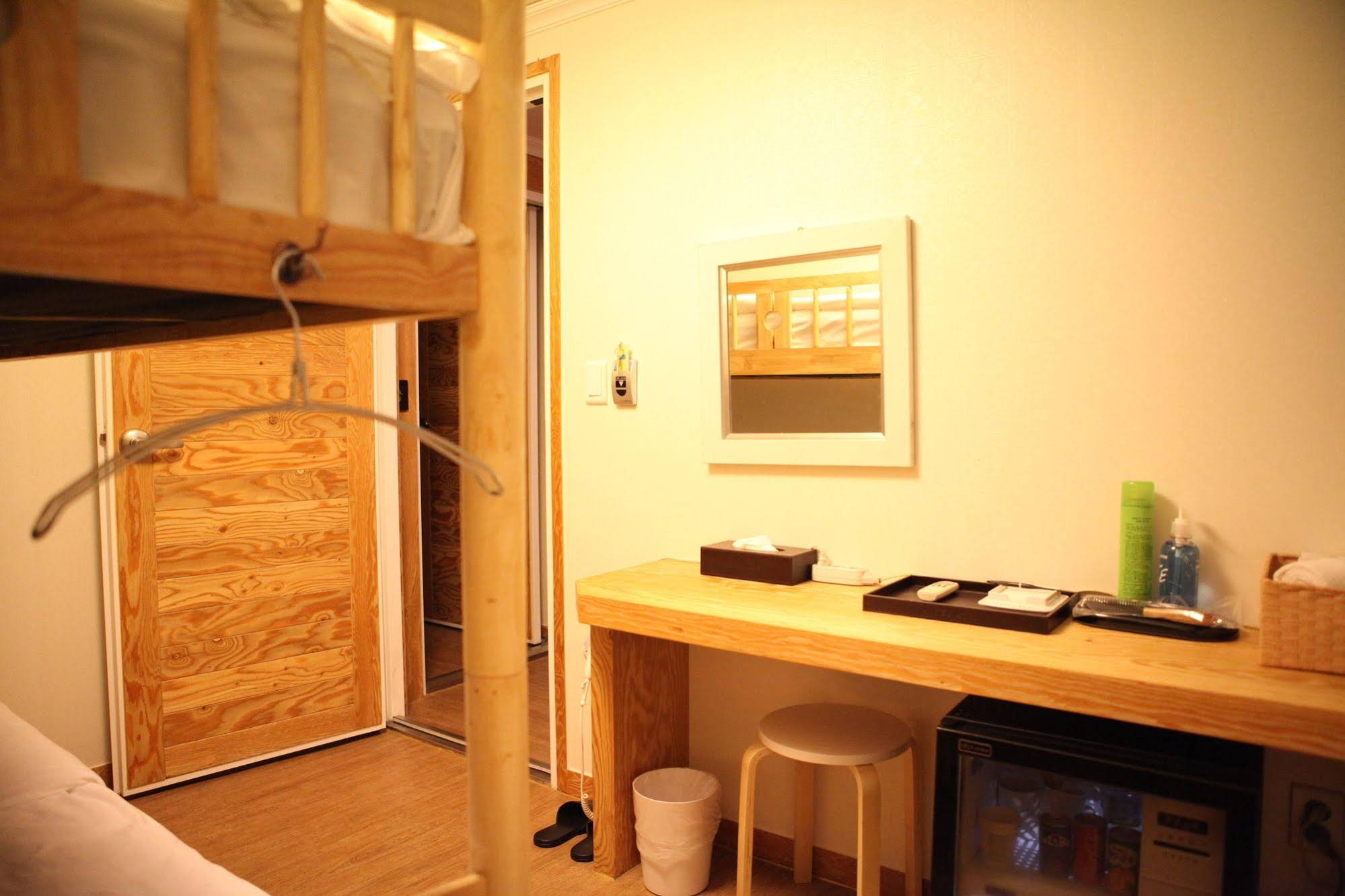 Atti Guesthouse
