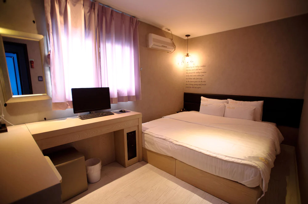 Atti Guesthouse