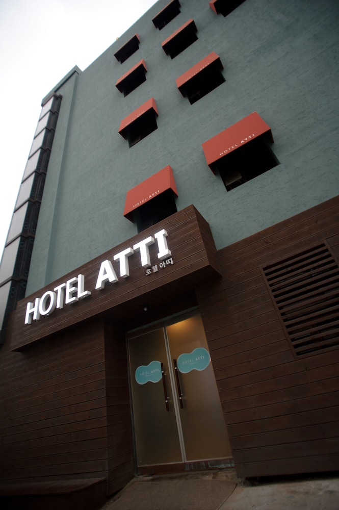 Atti Guesthouse