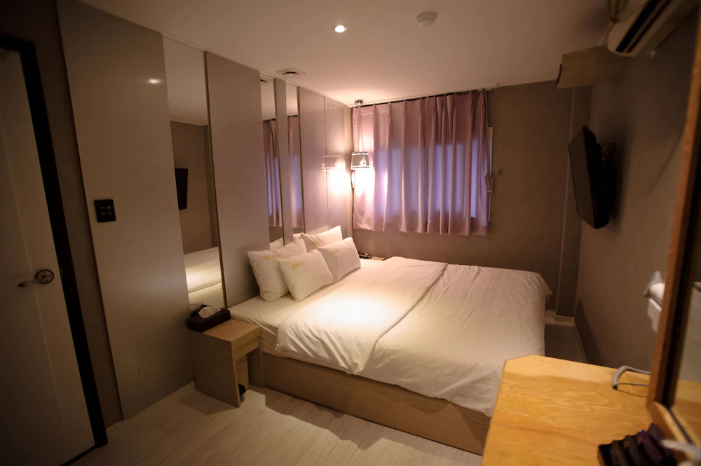 Atti Guesthouse