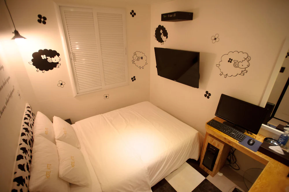 Atti Guesthouse