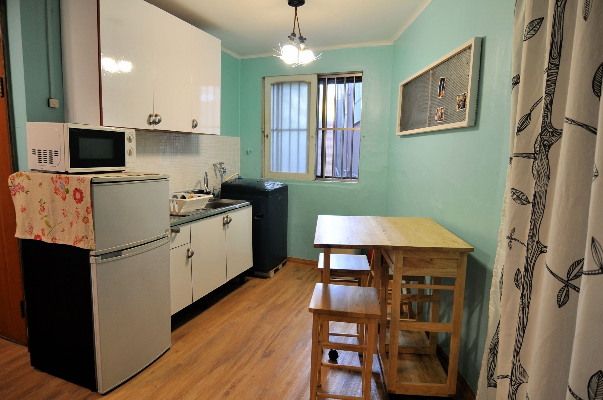 Backpackers Inside